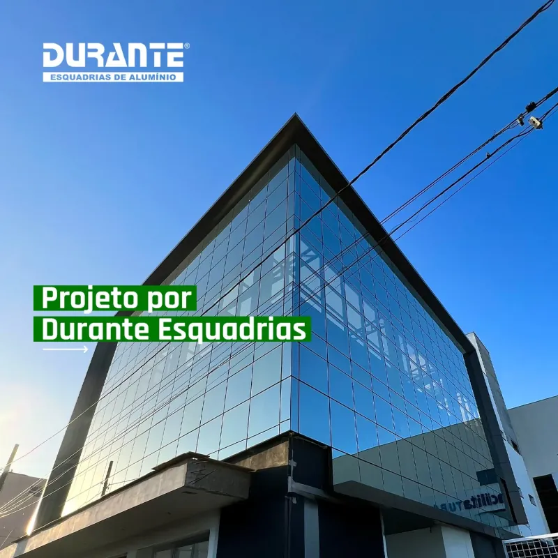 Estrutura de alumínio e envidraçamento — Durante Esquadrias Santa Catarina